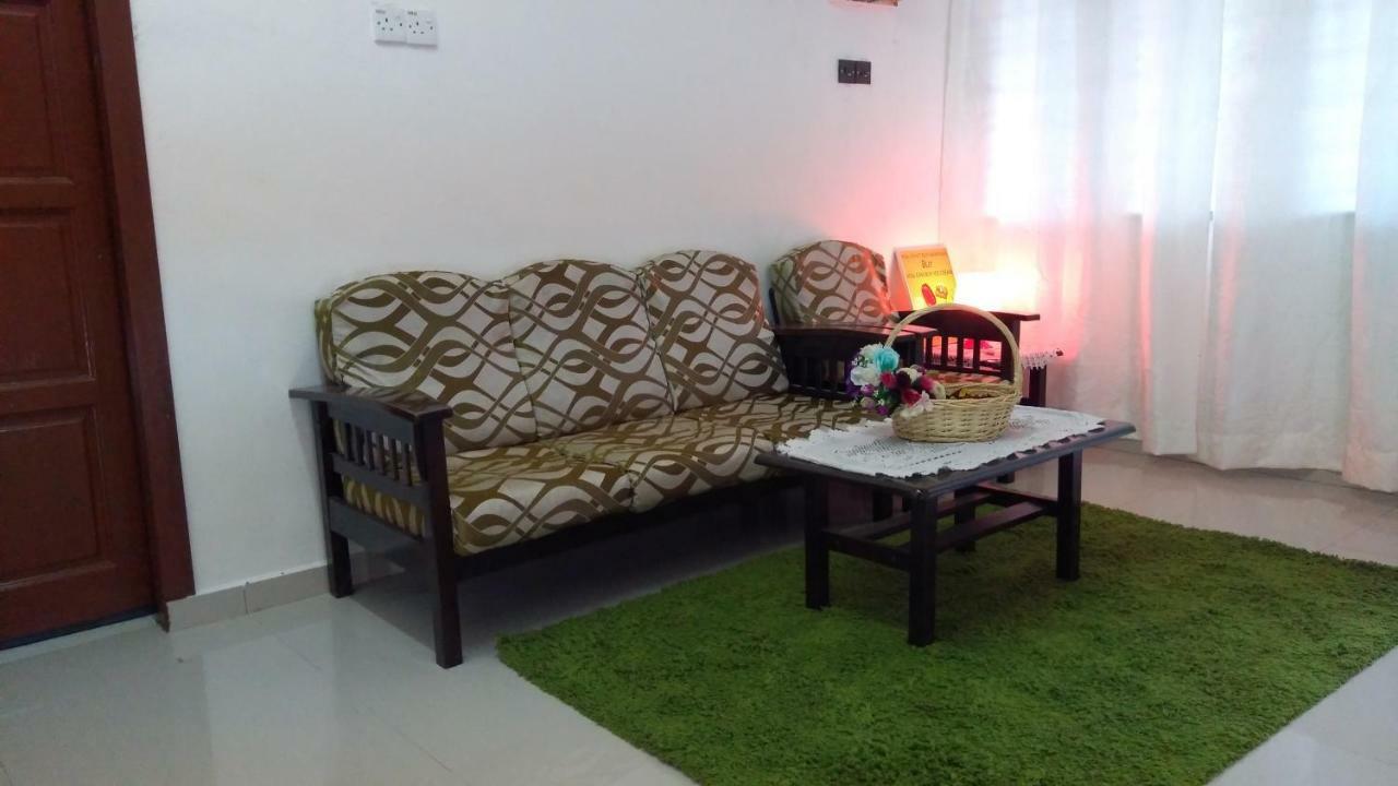Homestay Rgee Куантан Экстерьер фото